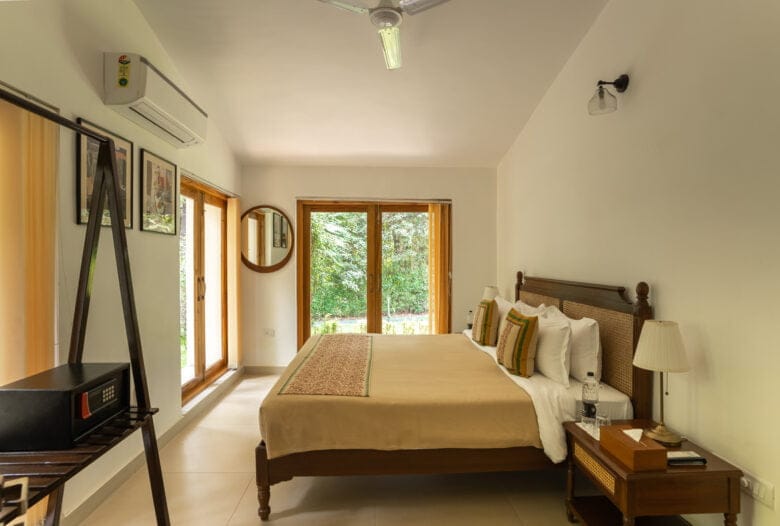 room oleander farm