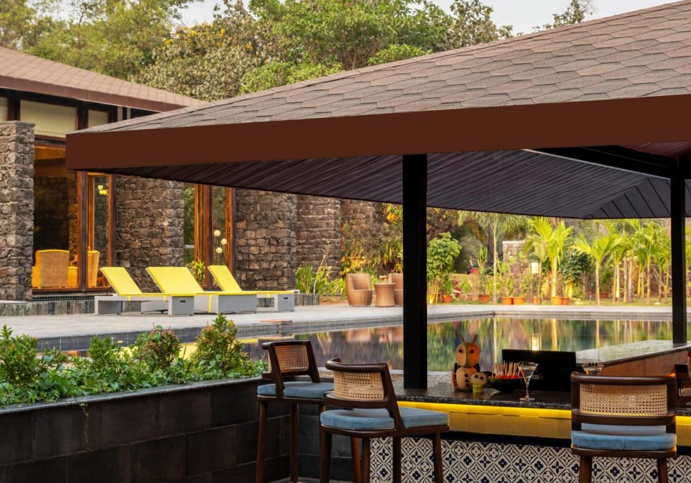 poolside view restaurant